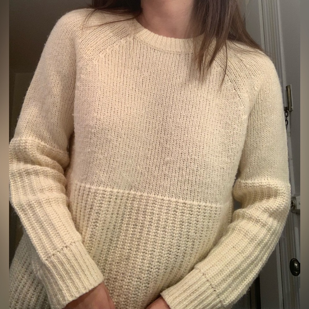 Banana Republic Cream Knit Sweater